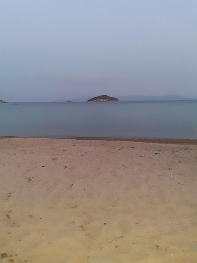 Ferienwohnung Aegean Seabreeze Nea Iraklitsa Exterior foto